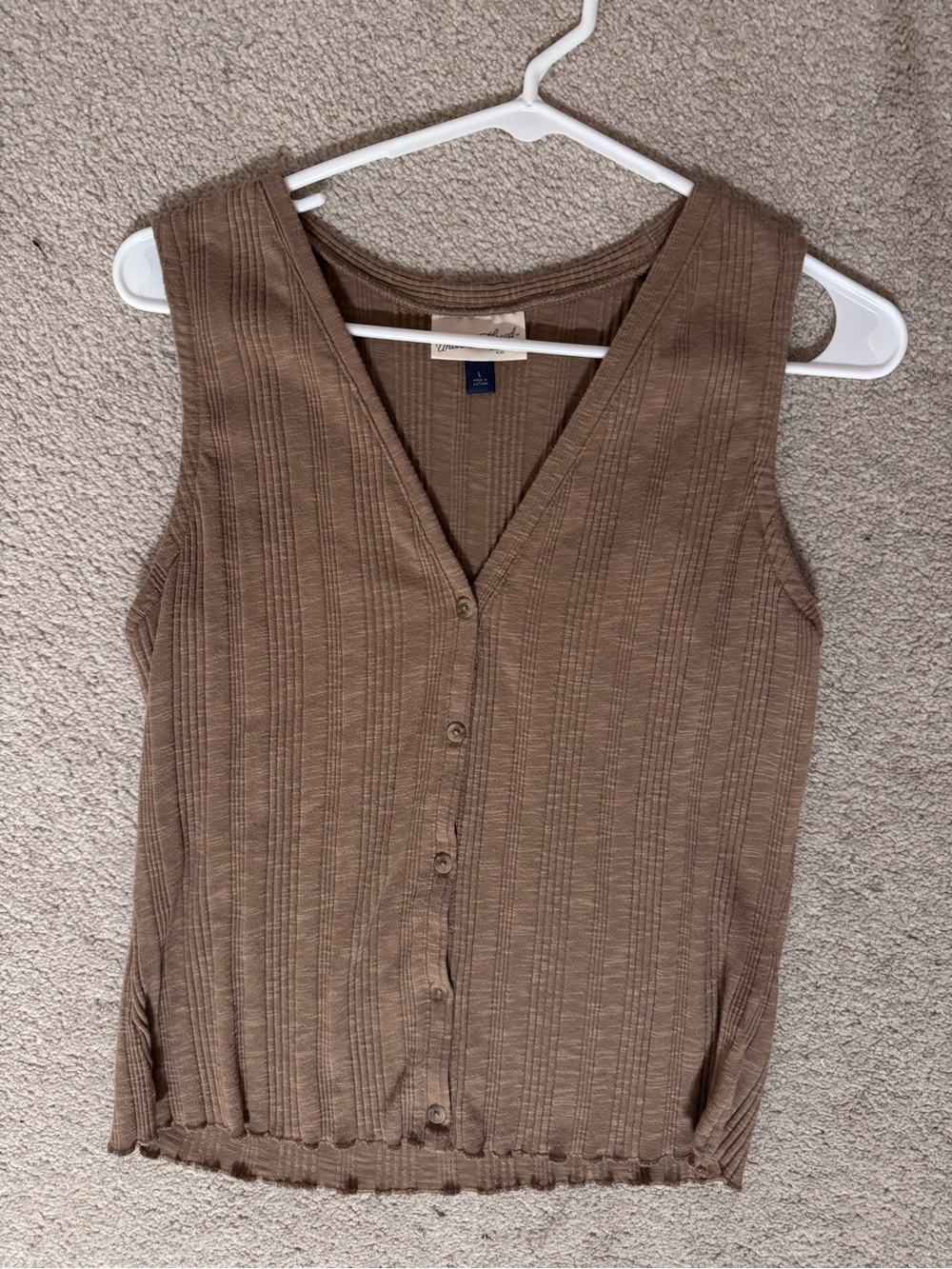 Universal Threads Sleeveless Button Front Top in Brown